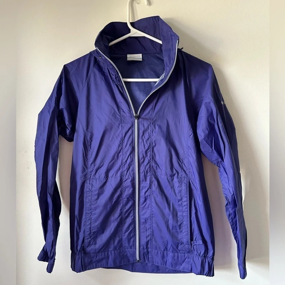 Columbia Purple  Zip‎ Up Winder Breaker with Hood